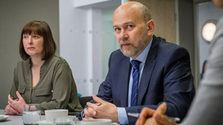 s01e02 — Episode 2