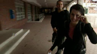 s06e08 — One of You, I Am Going to Break in Half