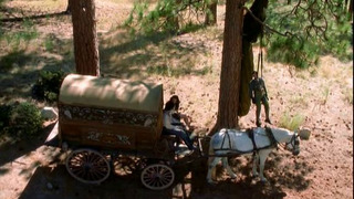s04e01 — Gypsy Eyes (2)