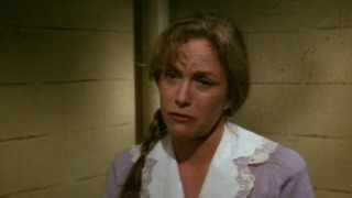 s06e13 — If the Shoe Fits