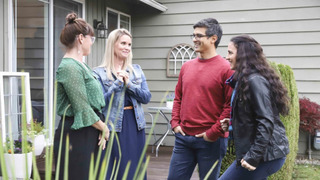 s01e04 — Moving Sale Makeover