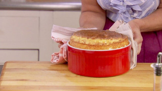 s05e04 — Getting Eggy with It