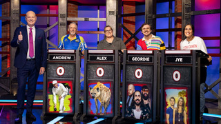 s10e26 — Lawn Bowls, Hyaenas, Aunty Donna & The O.C.