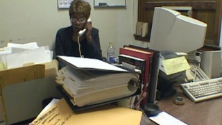 s01e08 — Fire in the Rain / Family Feud