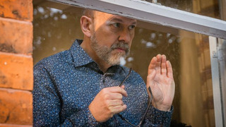 s01e08 — Episode 8