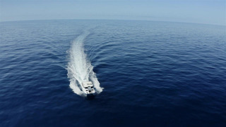 s04e09 — The Great Barrier Reef