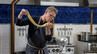 s2020e44 — Beat Bobby Flay: Finale Fight