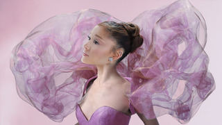 s51e09 — Ariana Grande / Cher