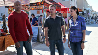 s02e01 — Human Traffic