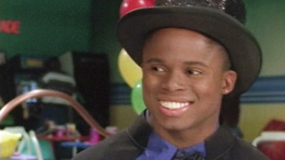 s01e53 — Fowl Play