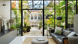 s18e05 — South East London: Victorian Dairy House