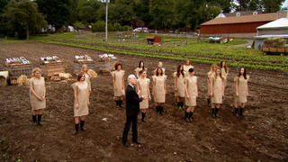 s07e02 — The Fashion Farm