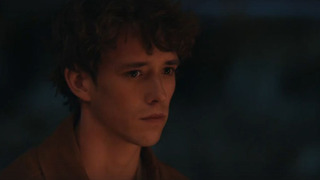 s03e02 — Playing hard to get?