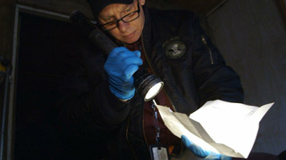 s17e06 — Trap House