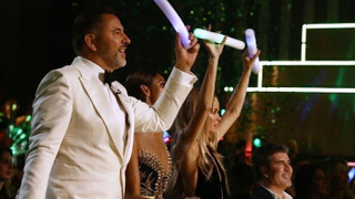 s12e18 — Live Final