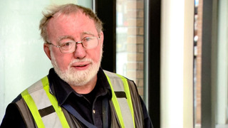 s04e04 — Big Flipping Deal