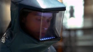 s04e03 — Man in the Outhouse