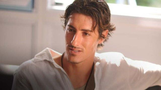 s01e10 — The Hand You're Dealt