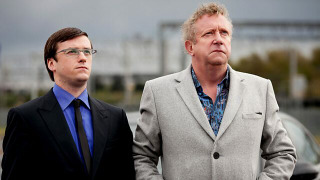 s08e05 — Ding Dong That's My Song