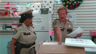 s07 special-2 — Reno 911!: It's A Wonderful Heist