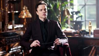 s07e01 — Dead Man Talking