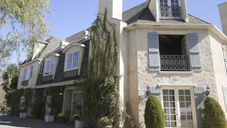 s01e01 — A Big Home for a Big Prize