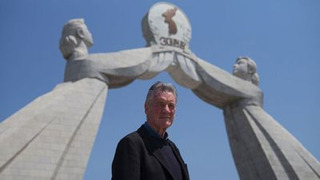 s01e01 — Episode 1