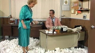 s03e12 — Howard Hemingway