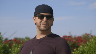 s06e04 — Dorchester Daze