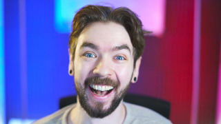 s09e219 — We need to make a stand today!