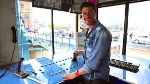 s01e02 — Tower Bridge