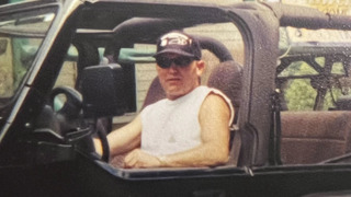 s09e08 — Money is a Motive