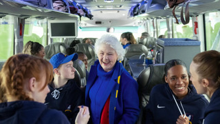 Ted Lasso — s04e09 — Mae Rides the Bus