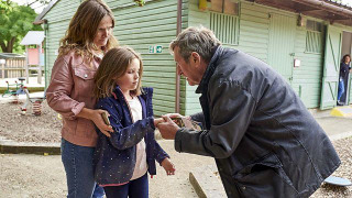 s02e04 — We Need to Talk about Rosie