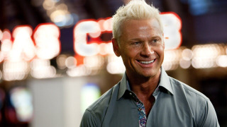 s03e04 — Grin & Bear It