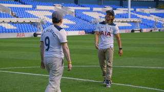 s07e07 — Bend It Like Wahlberg