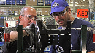 s02e15 — Mack Trucks