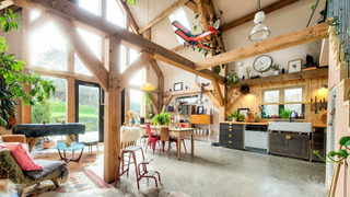 s02e04 — Joanna & Ben