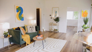 s05e01 — Fixing a Cheap Flip