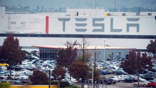 s02e01 — Elon Musk's Crash Course