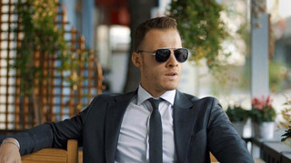 s01e01 — Episode 1