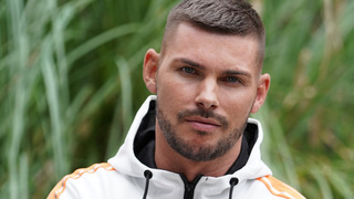 s27e43 — Fri 5 Mar