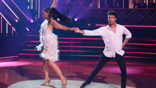 s31e05 — Stars' Stories Week: Most Memorable Year