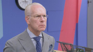 s14e07 — Haute Tech Couture