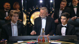 s45e01 — Серия "Дети XXI века". Игра первая. Савочкин.