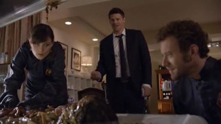 s06e14 — The Bikini in the Soup