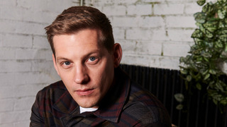 s27e58 — Fri 26 Mar