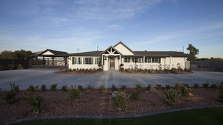 s02e02 — From 1960s Clunker to Modern Vegas Farmhouse