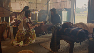 s02e49 — Capítulo 49 | ¡Rosario y El Ángel empiezan una relación formal! Rosario acepta ser su novia y empezar una nueva etapa con El Ángel.