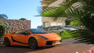 s10e01 — The Best Driving Roads in Europe